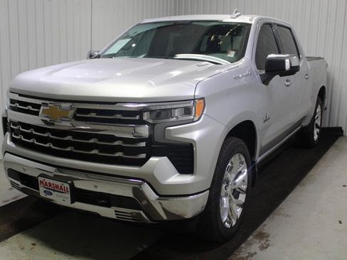 Used 2022 Chevrolet Silverado 1500 LTZ w/ LTZ Convenience Package II image 3