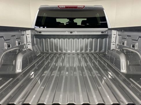 Used 2025 GMC Sierra 1500 Elevation image 25