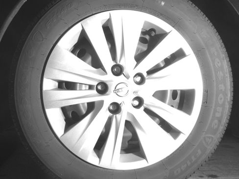 Used 2025 Nissan Sentra S image 12