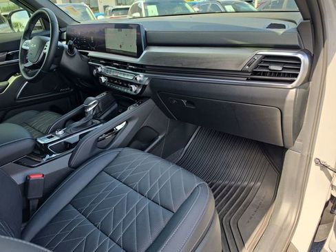 Certified 2025 Kia Telluride SX X-Line image 24