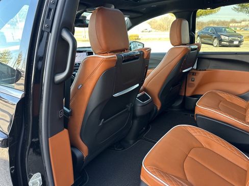 New 2026 Chrysler Pacifica Pinnacle image 46