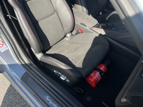 Certified 2025 Porsche 718 Boxster Spyder RS image 29