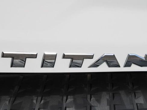 Used 2021 Nissan Titan S w/ S Utility Package image 8