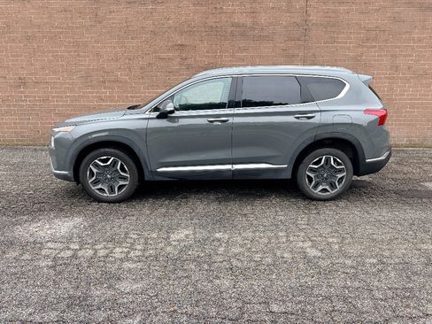 Used 2023 Hyundai Santa Fe Limited w/ Cargo Package AWD/4WD image 2