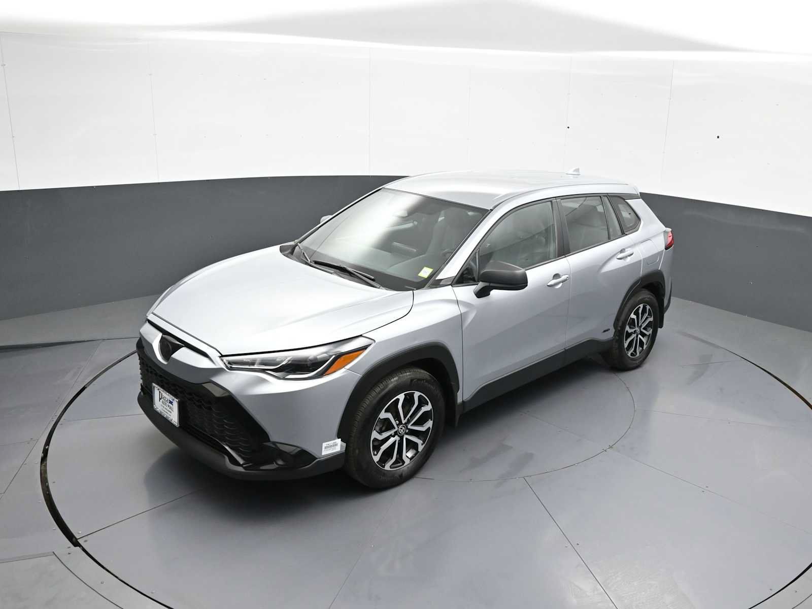 Certified 2024 Toyota Corolla Cross AWD Hybrid image 31