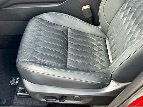 New 2026 Mitsubishi Outlander SEL image 14