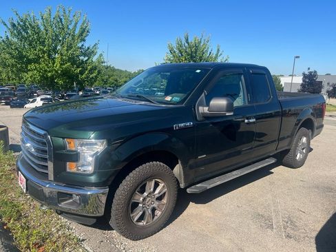 Used 2016 Ford F150 XLT w/ Equipment Group 301A Mid AWD/4WD image 4