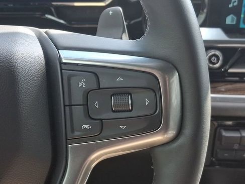 Used 2025 Chevrolet Silverado 1500 LT Trail Boss w/ Convenience Package II AWD/4WD image 21
