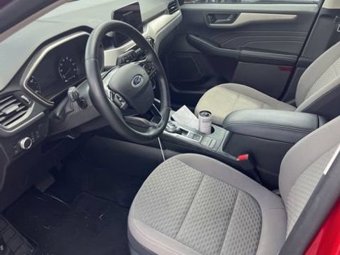 Used 2022 Ford Escape SE w/ SE Sport Appearance Package FWD image 5