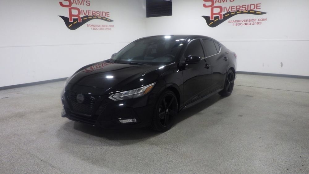 Used 2023 Nissan Sentra SR w/ Midnight Edition Package FWD image 1