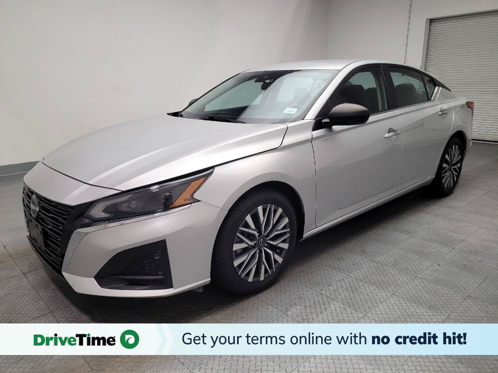 Used 2024 Nissan Altima 2.5 SV FWD image 1