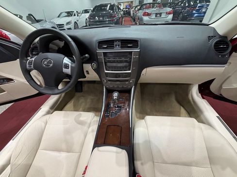 Used 2013 Lexus IS 250C RWD image 38