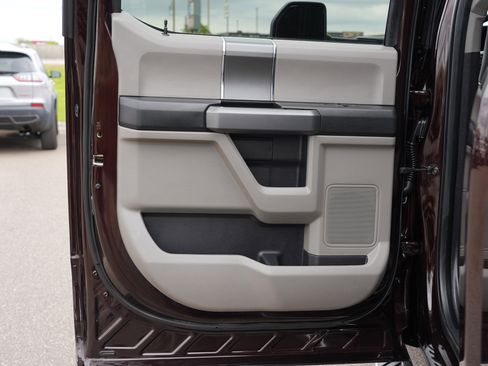Used 2018 Ford F150 XLT w/ Equipment Group 302A Luxury AWD/4WD image 19
