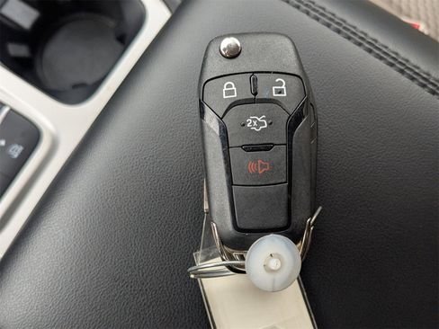 Used 2022 Ford Explorer 2WD image 32