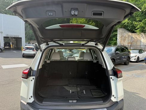 Used 2023 Nissan Rogue SL w/ SL Premium Package AWD/4WD image 30
