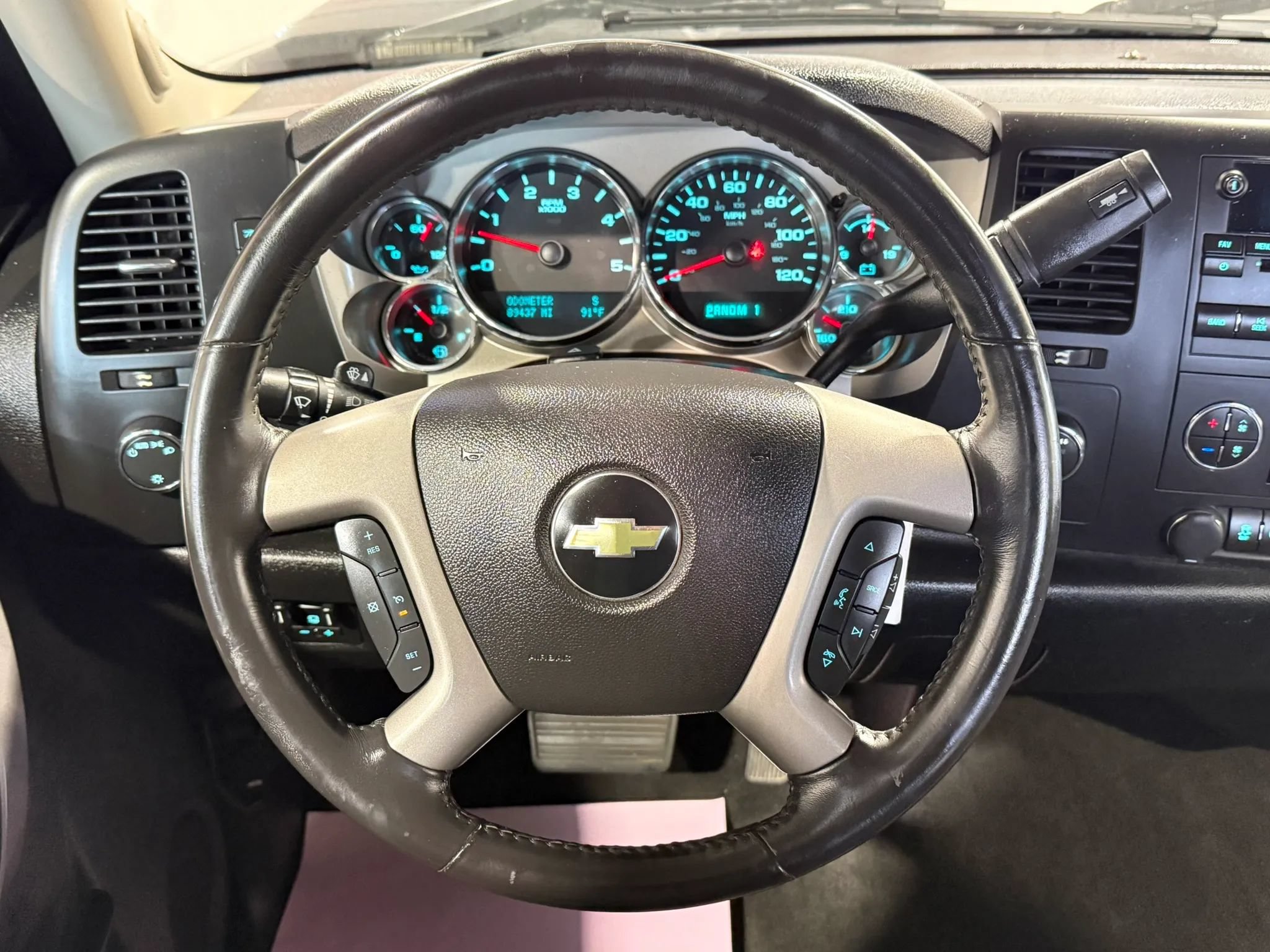 Used 2013 Chevrolet Silverado 2500 LT w/ Custom Sport Truck Package AWD/4WD image 13