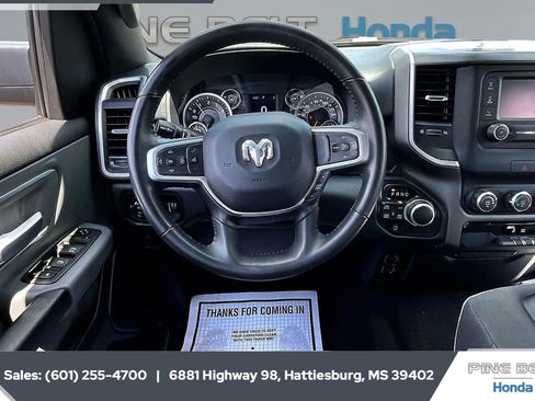 Used 2022 RAM 1500 Big Horn AWD/4WD image 5
