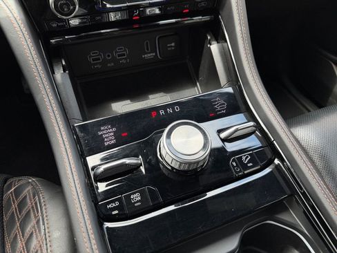 Used 2023 Jeep Grand Cherokee L Summit AWD/4WD image 18