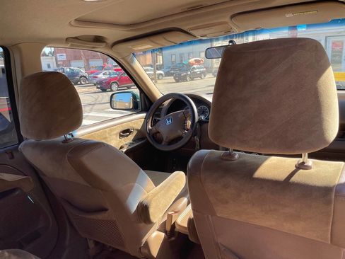 Used 2002 Honda CR-V EX image 10