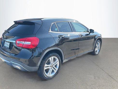 Used 2020 Mercedes-Benz GLA 250 image 4