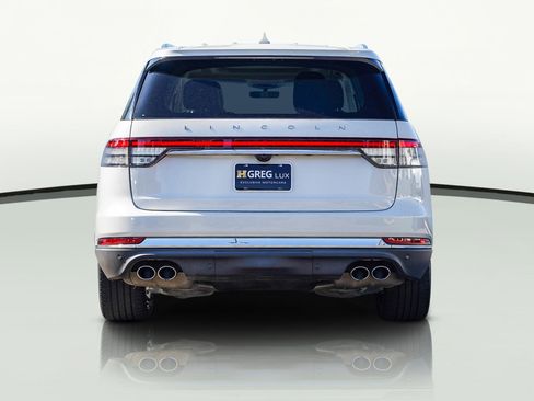 Used 2022 Lincoln Aviator Reserve w/ Equipment Group 201A image 8