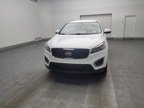 Used 2018 Kia Sorento LX image 15
