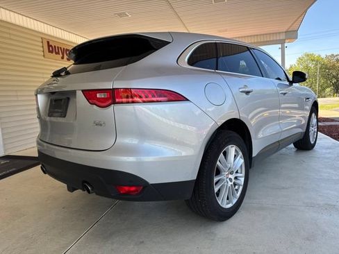 Used 2017 Jaguar F-PACE Prestige AWD/4WD image 3