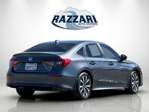 Used 2024 Honda Civic EX image 3