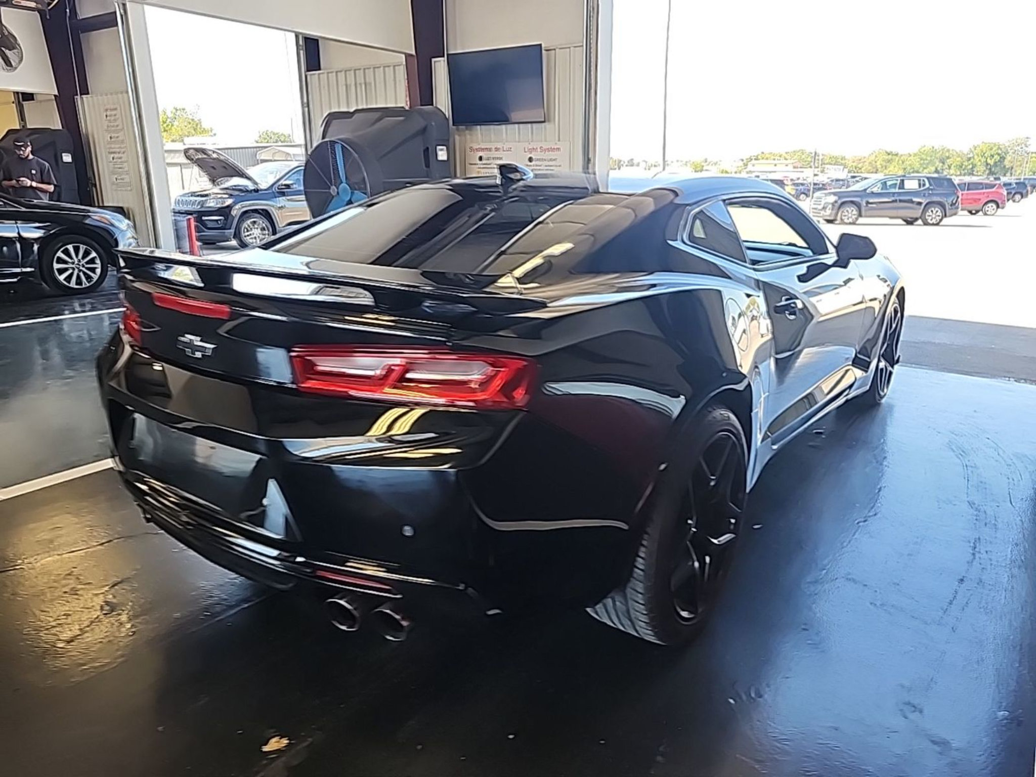 Used 2017 Chevrolet Camaro SS RWD image 3