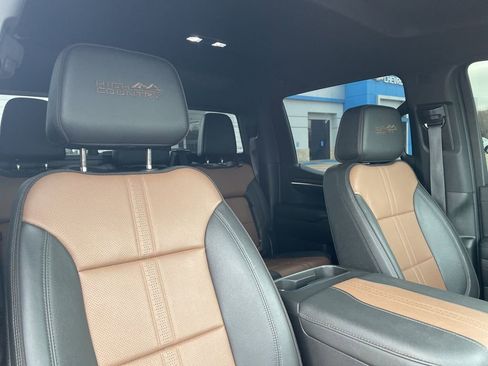 Used 2023 Chevrolet Silverado 1500 High Country image 32