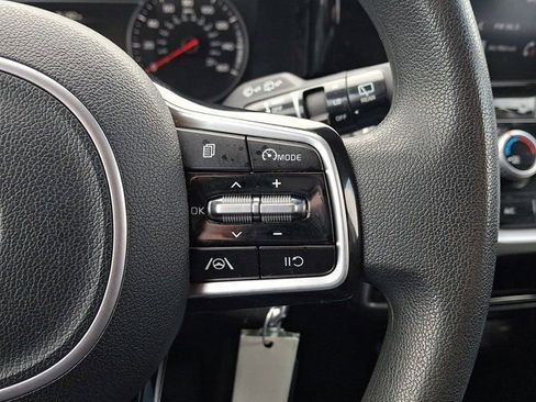 Used 2022 Kia Sorento LX image 27