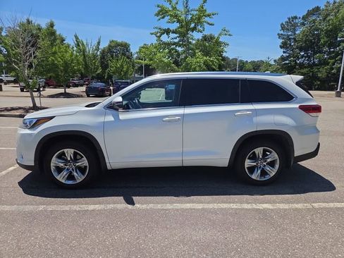 Used 2019 Toyota Highlander Limited AWD/4WD image 6