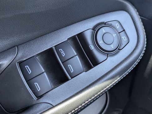 Used 2024 Buick Encore GX Preferred FWD image 12