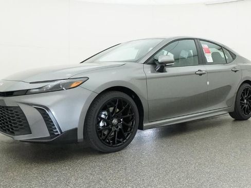 New 2026 Toyota Camry SE image 17
