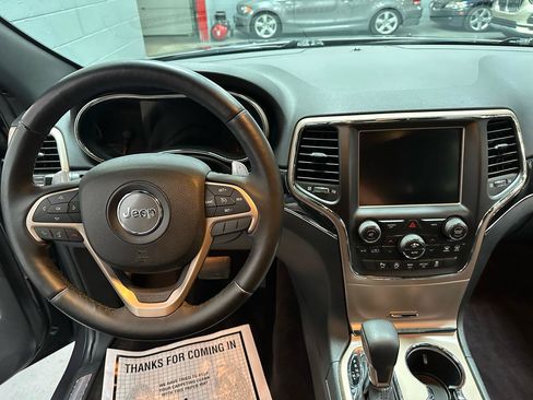 Used 2016 Jeep Grand Cherokee Limited 75th Anniversary AWD/4WD image 17