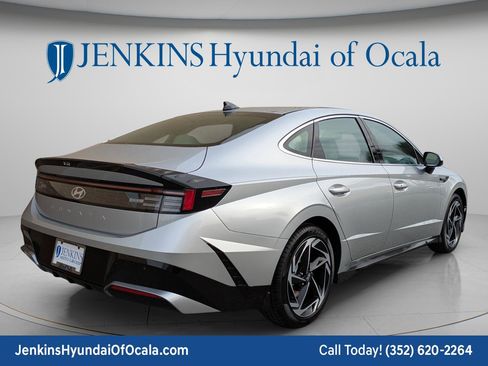 New 2026 Hyundai Sonata SEL image 3