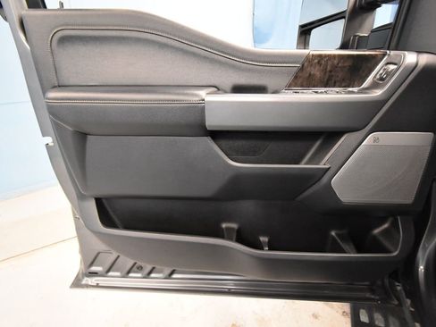 Used 2023 Ford F250 Lariat w/ Tremor Off-Road Package image 4