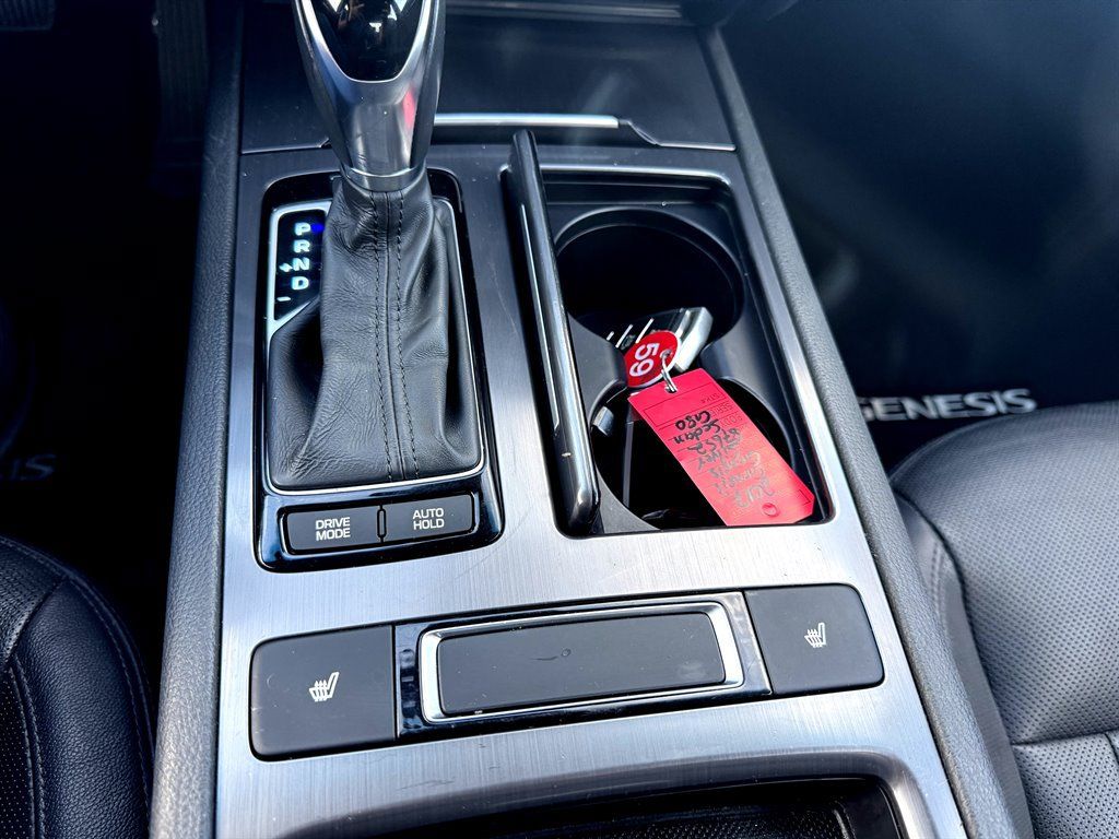 Used 2017 Genesis G80 3.8 RWD image 18