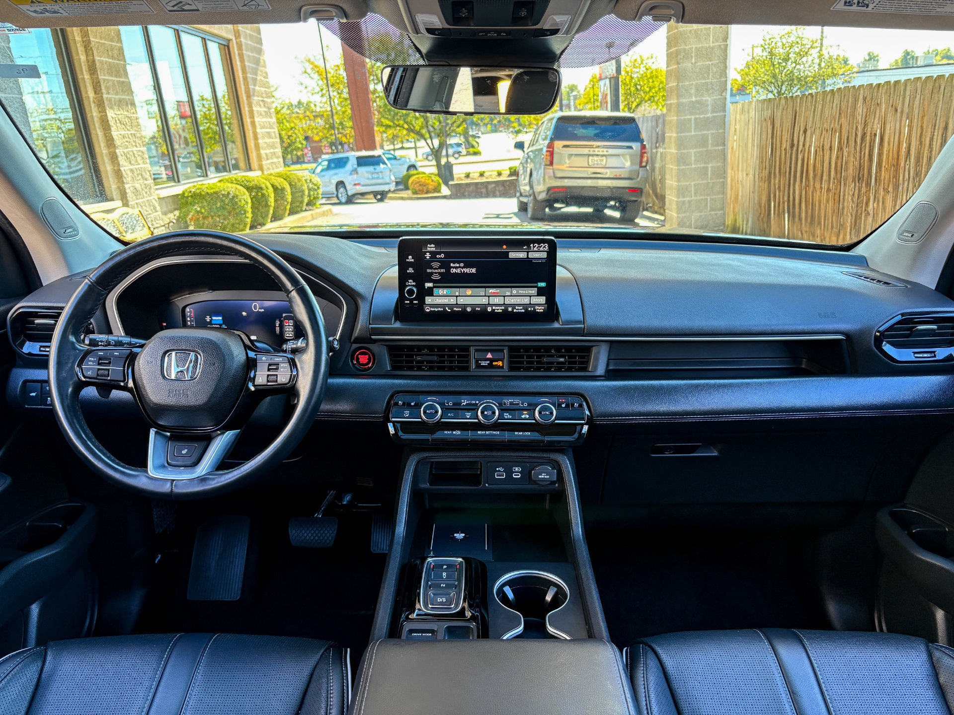 Used 2023 Honda Pilot Elite image 30