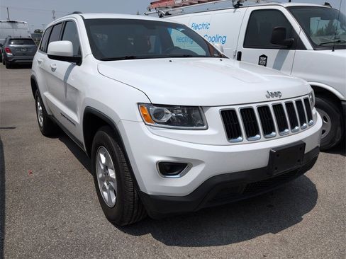 Used 2015 Jeep Grand Cherokee Laredo w/ Quick Order Package 23E image 4