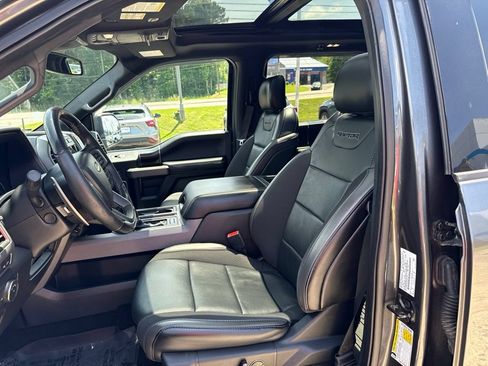 Used 2019 Ford F150 Raptor w/ Equipment Group 802A Luxury AWD/4WD image 6
