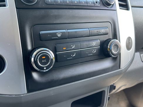 Used 2014 Nissan Frontier SV AWD/4WD image 25