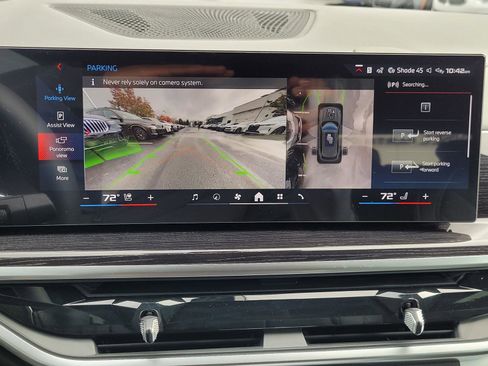 New 2026 BMW X5 M60i w/ Climate Comfort Package image 11