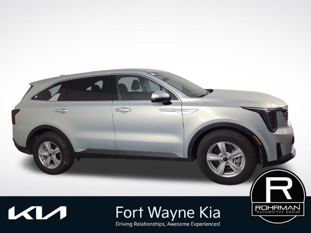 Used 2026 Kia Sorento LX FWD image 5