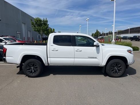 Used 2021 Toyota Tacoma SR5 image 4