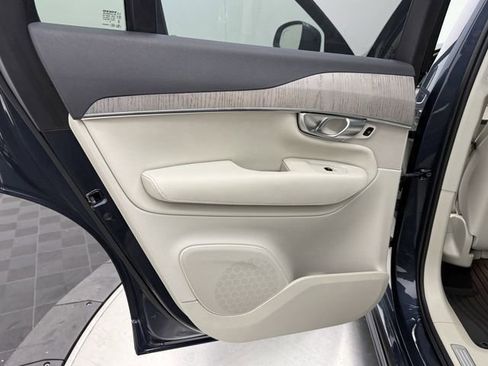 Certified 2024 Volvo XC90 T8 Plus w/ Protection Package Premier image 22