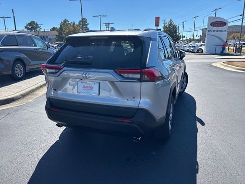 New 2025 Toyota RAV4 XLE image 5