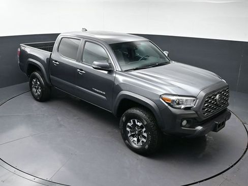 Used 2022 Toyota Tacoma TRD Off-Road image 23