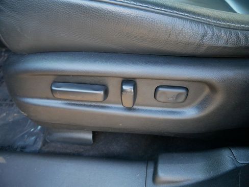 Used 2021 Honda Pilot Touring image 16