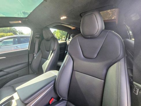 Used 2023 Tesla Model X AWD/4WD image 39